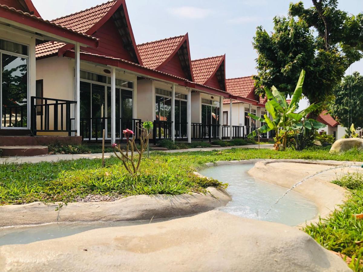 Jungle Paradise Vangvieng - Bungalows ヴァンヴィエン エクステリア 写真