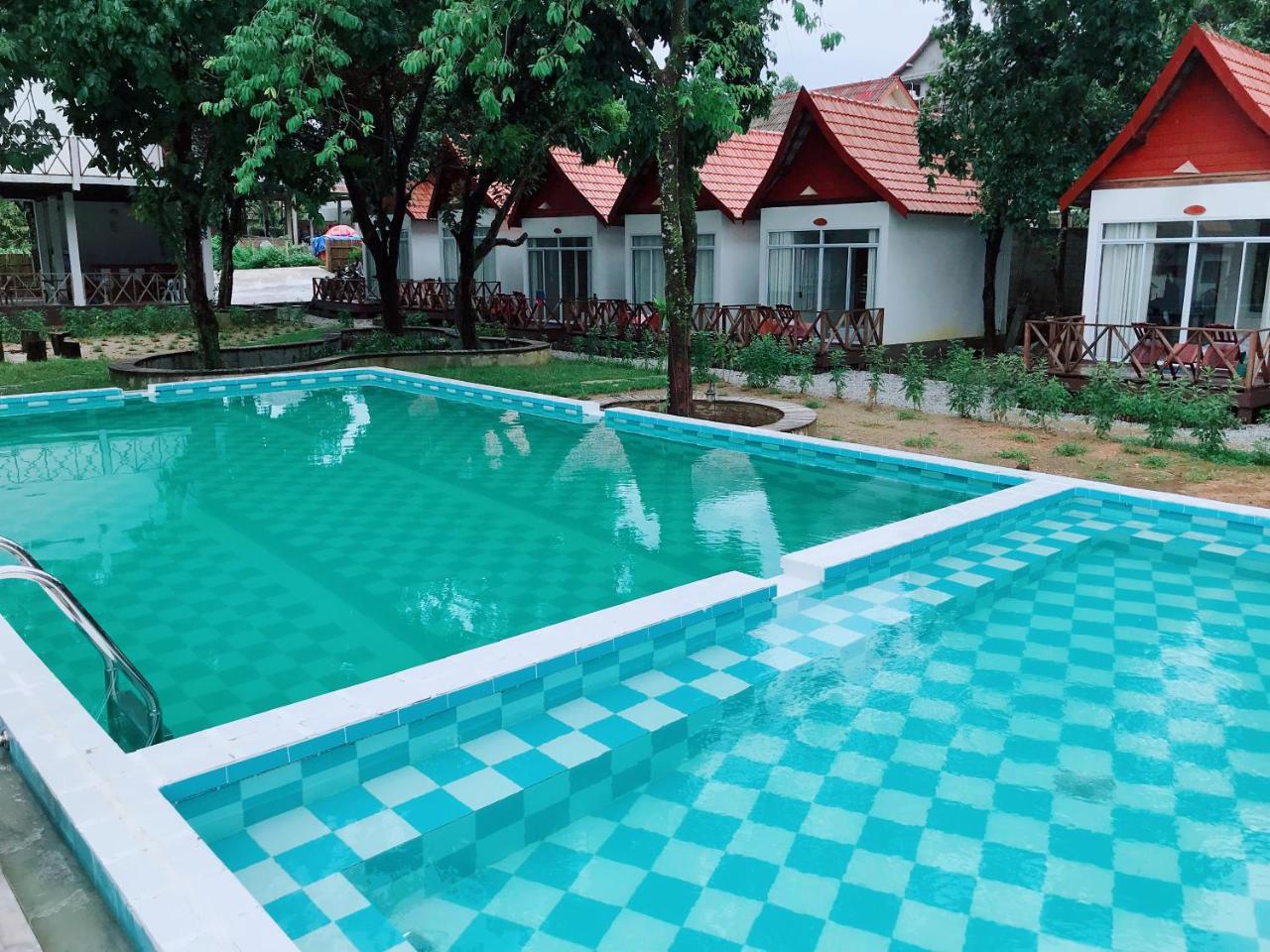 Jungle Paradise Vangvieng - Bungalows ヴァンヴィエン エクステリア 写真