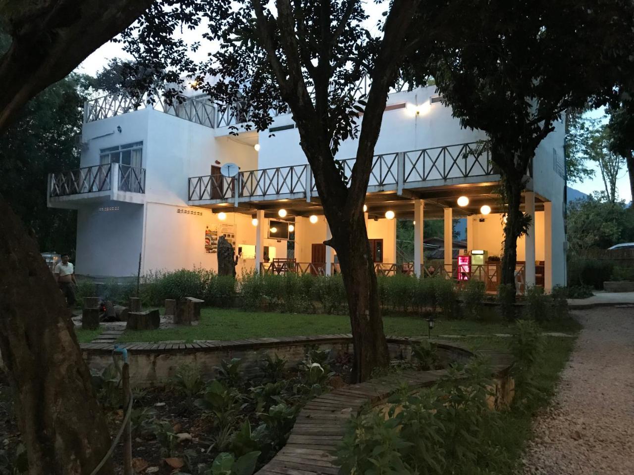 Jungle Paradise Vangvieng - Bungalows ヴァンヴィエン エクステリア 写真